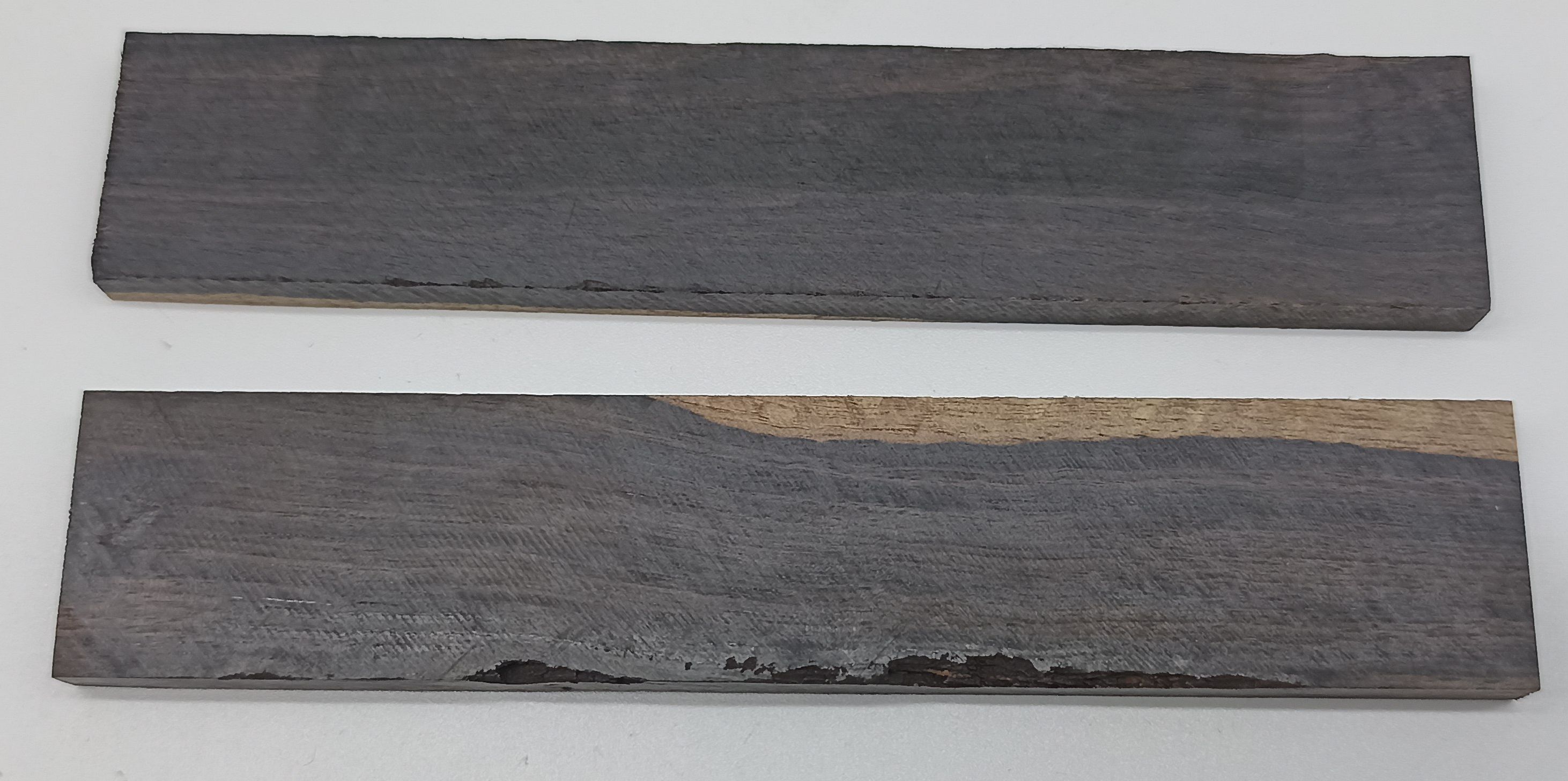 Africké černé dřevo 124 x 22 x 5 mm