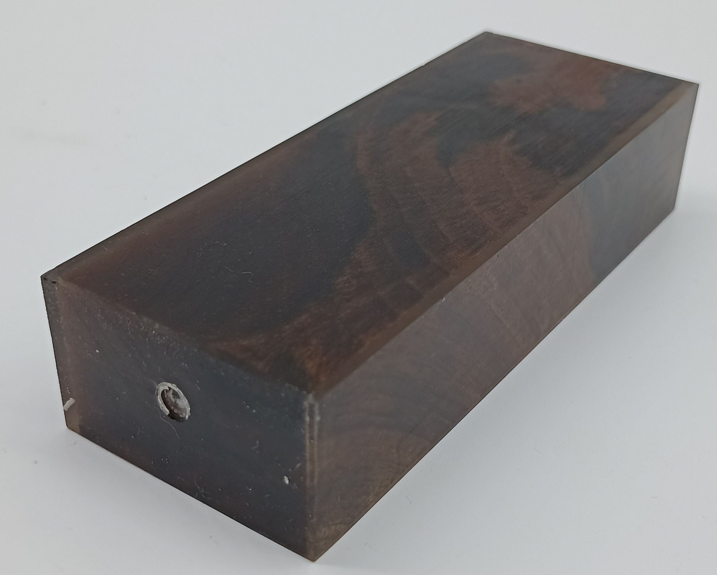 Stabilizované dřevo - ořech  129 x 46 x 29 mm