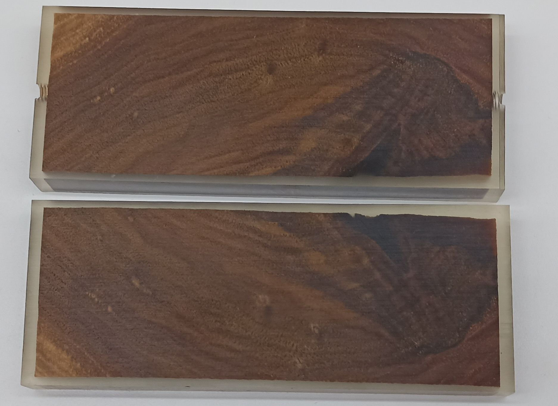 Stabilizované dřevo - ořech  125 x 45 x 12 mm Příložky