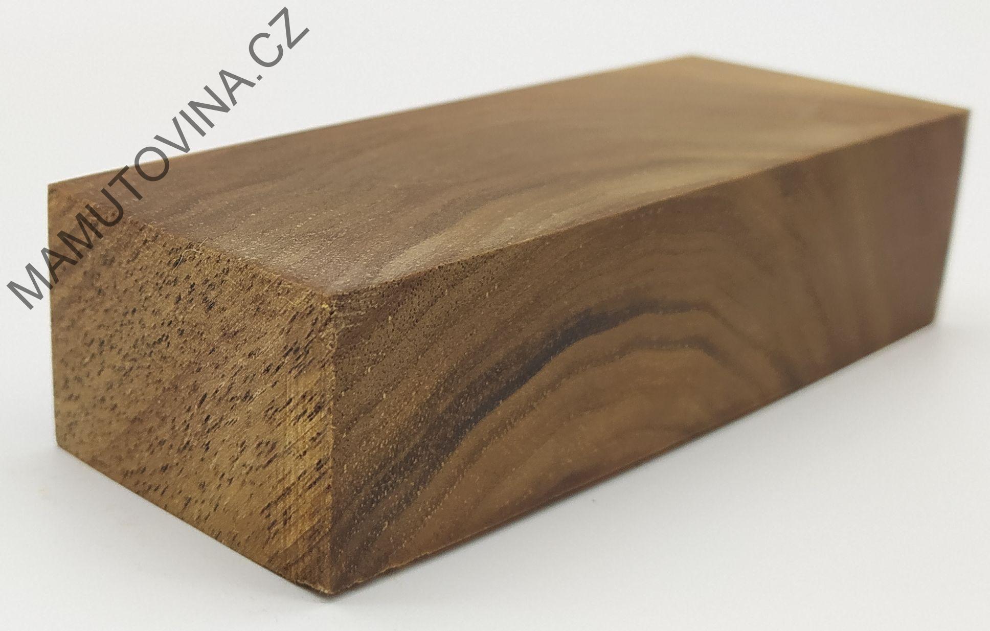 Stabilizované dřevo - ořech  122 x 47 x 31 mm