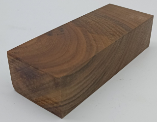Stabilizované dřevo - ořech  123 x 47 x 30 mm