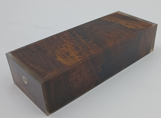 Stabilizované dřevo - ořech  124 x 46 x 29 mm